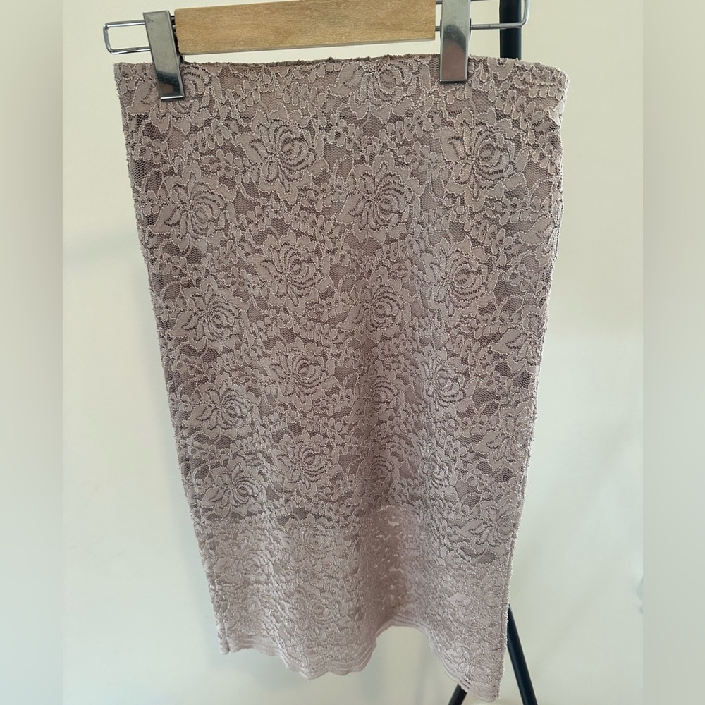 Lace Knee Length Skirt